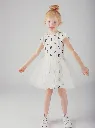 26_PE_TH4_NeutralFolk_Studio_1500x2000_Kid_3.webp