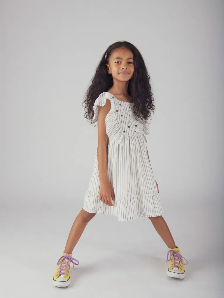 26_PE_TH4_NeutralFolk_Studio_1500x2000_Kid_10.webp