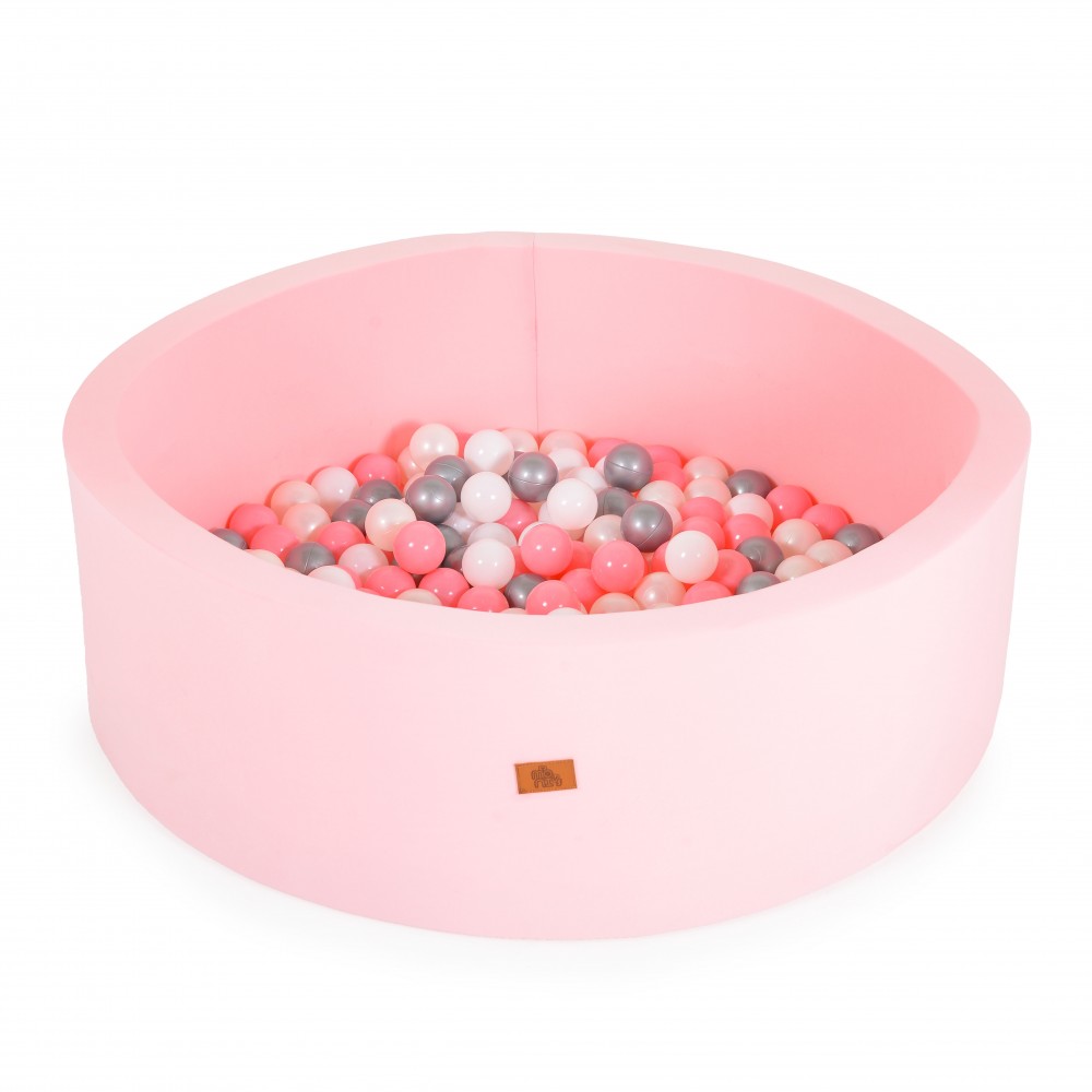 Piscine à balles rose avec 200 balles